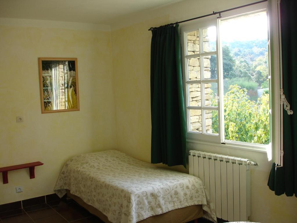 Domaine De La Grange Neuve Hotel La Roque-sur-Pernes Ruang foto