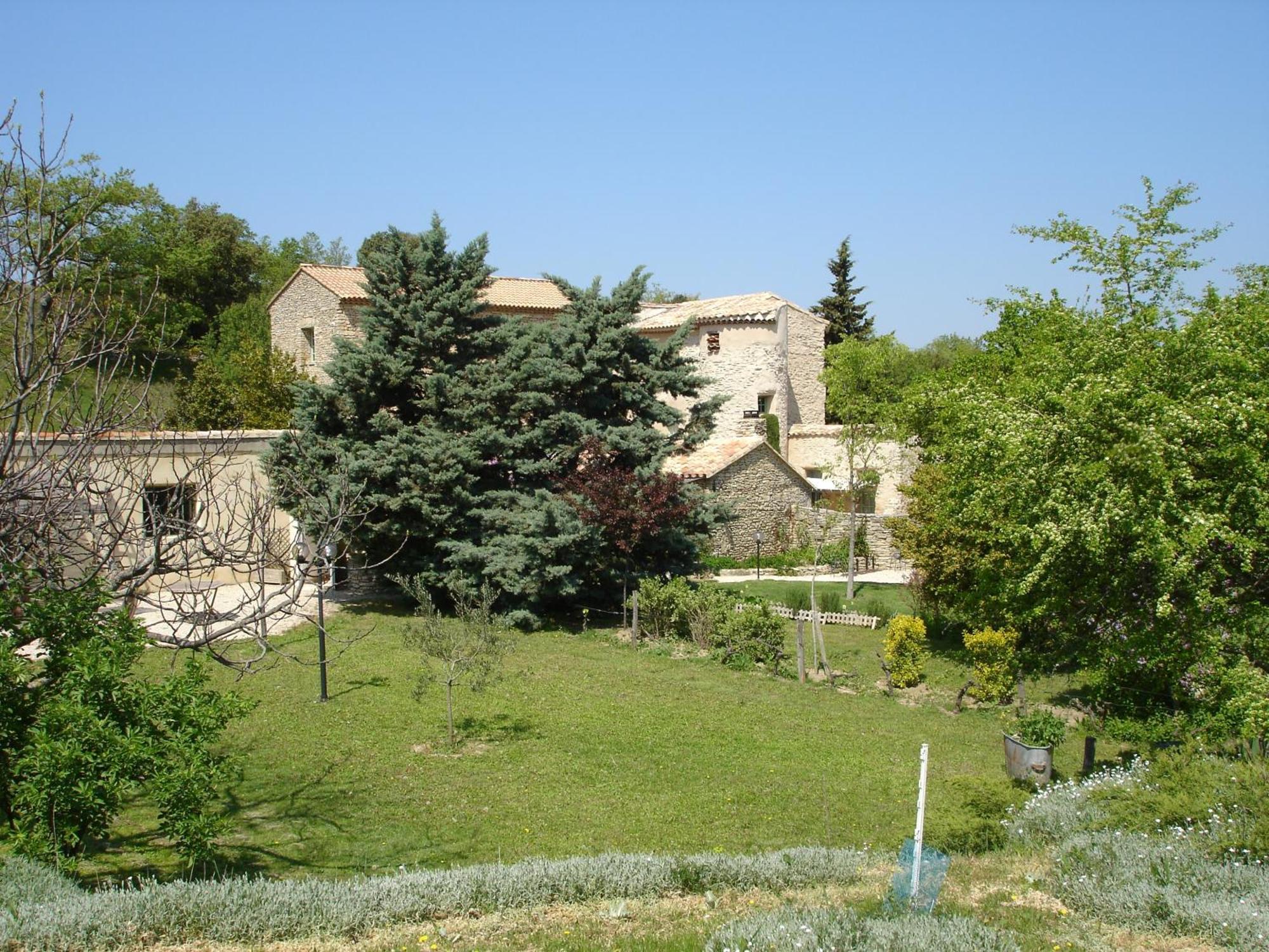 Domaine De La Grange Neuve Hotel La Roque-sur-Pernes Bagian luar foto