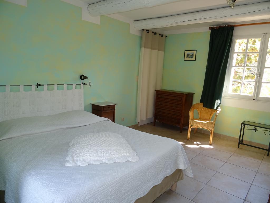 Domaine De La Grange Neuve Hotel La Roque-sur-Pernes Bagian luar foto