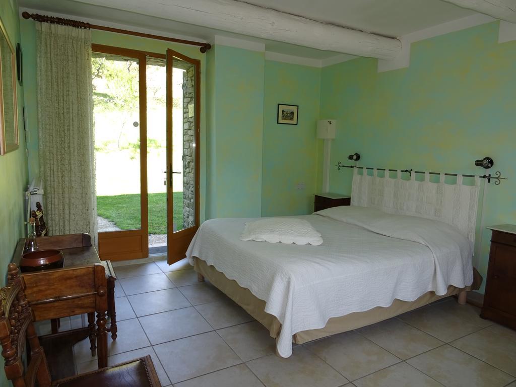 Domaine De La Grange Neuve Hotel La Roque-sur-Pernes Bagian luar foto