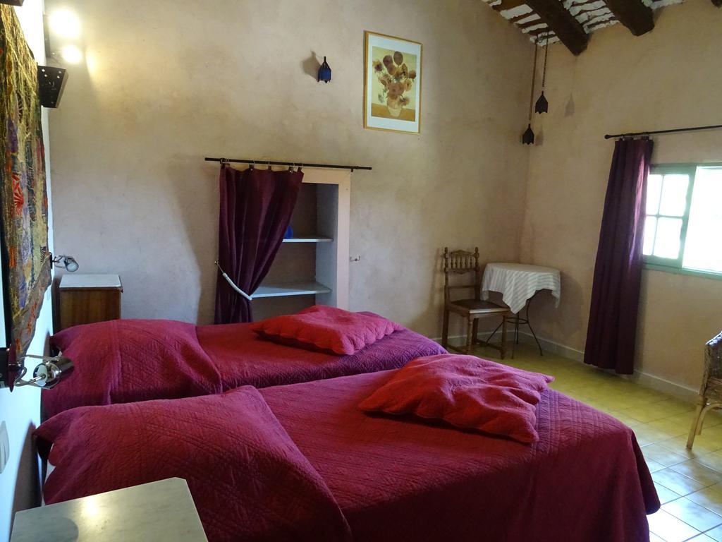 Domaine De La Grange Neuve Hotel La Roque-sur-Pernes Bagian luar foto