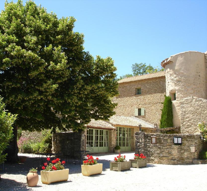 Domaine De La Grange Neuve Hotel La Roque-sur-Pernes Bagian luar foto